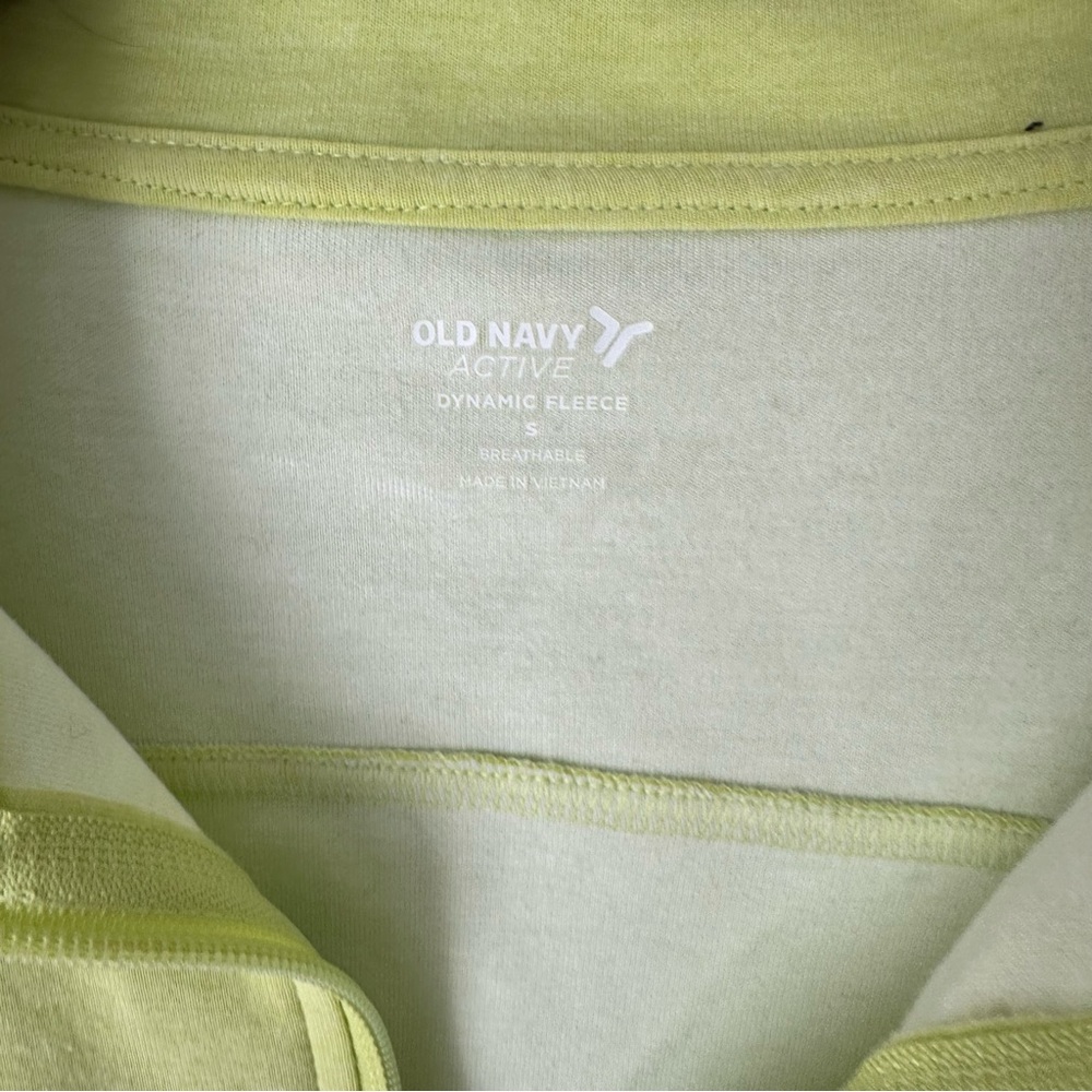 Old Navy  Lime Green Women's Dynamic Fleece Pullover Top - Picture 4 of 5